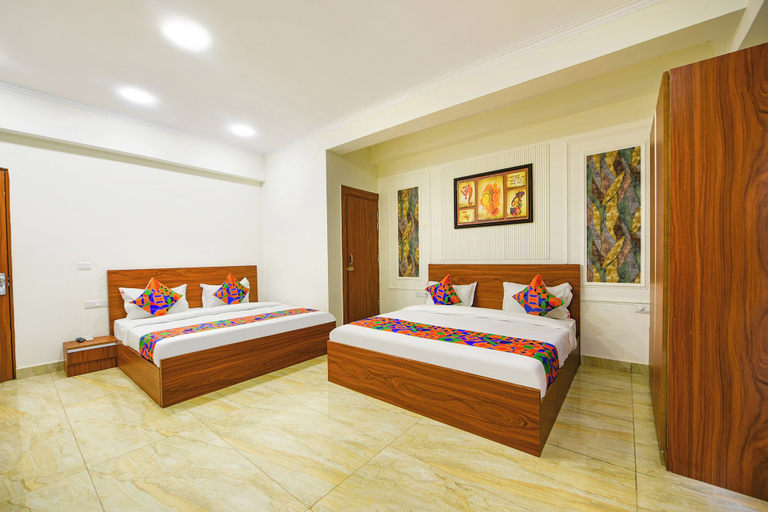 Bedroom 2, Fabhotel Prime The Golden Petals & Banquet, Gautam Buddha Nagar