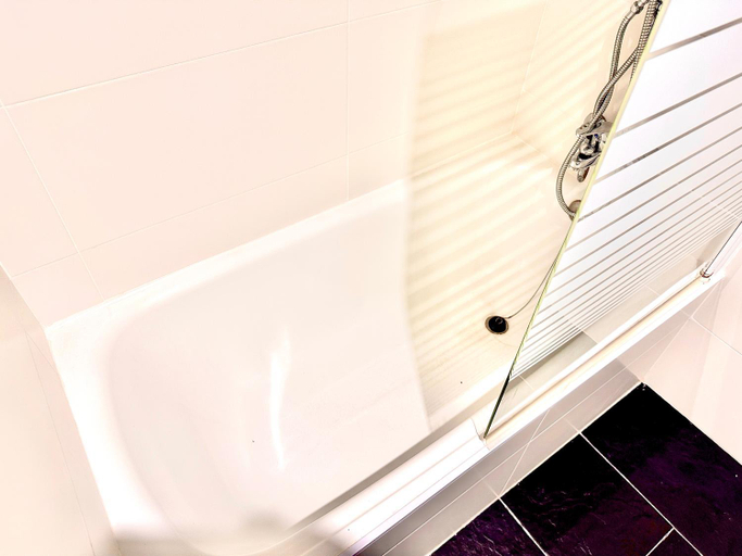 Bathroom 4, Arriadh, Córdoba