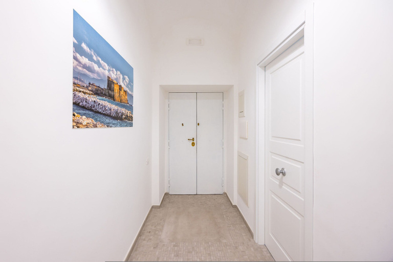 Room 2, Maison Margherita in Naples, Napoli