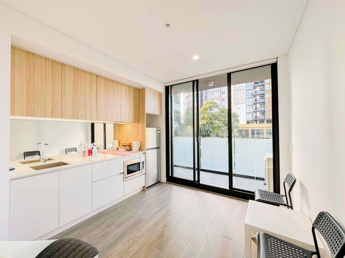 Others 4, Burwood Apartment, Sydney