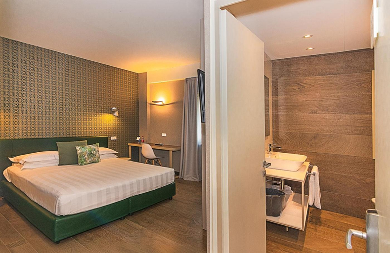Bedroom 2, Hotel Joseph, Lucca