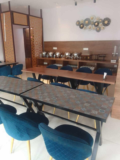 Food & Drinks 5, Hotel Stiltstay, Gautam Buddha Nagar