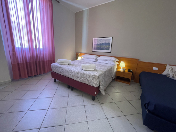 Bedroom 3, Hotel Leopolda, Florence