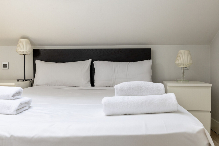 Room 4, Tico en Madrid - Ideal Para Parejas, Madrid