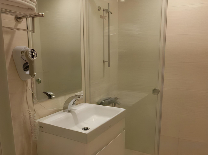 Bathroom 4, Green Inn Hotel, New Taipei City