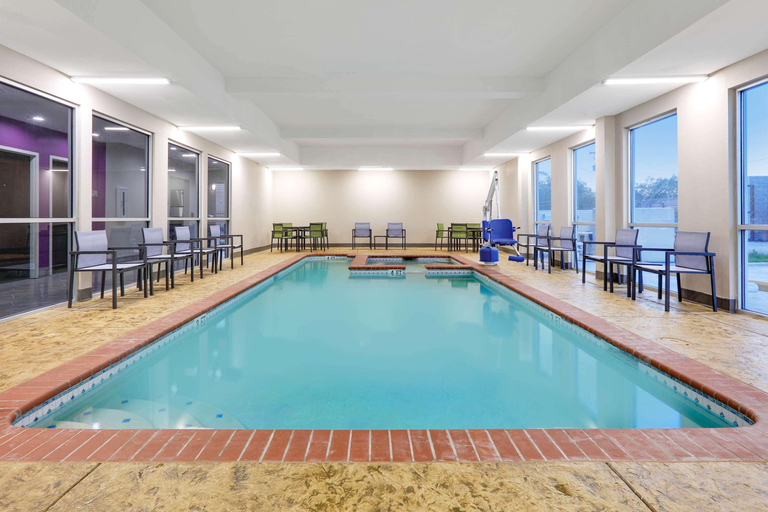 Sport & Beauty 5, Wingate by Wyndham Corpus Christi, Nueces