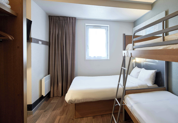 Bedroom 3, B&B HOTEL Maurepas, Yvelines