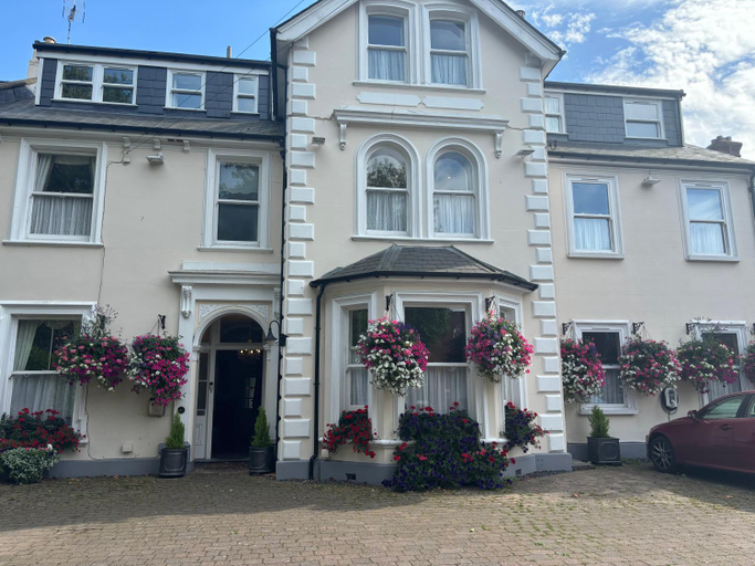 Exterior & Views, canterbury lodge, Kent
