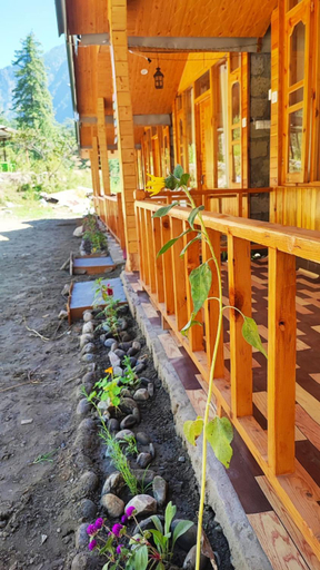 Exterior & Views 1, Moksha Cafe & Cottages, Kullu