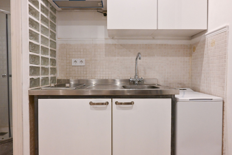 Room 4, M Slo160 Lindo Estudio en Barrio Justicia, Madrid
