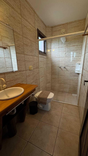 Bathroom 3, Refúgio Rio do Boi, Praia Grande