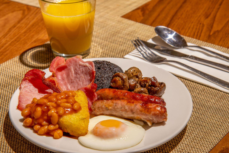 Food & Drinks 5, Grand Burstin Hotel Folkstone, Kent