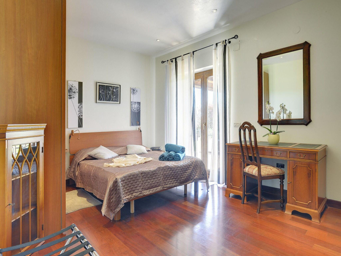 Bedroom 3, Villa in Pomer with Pool near Pula Amphitheater, Medulin