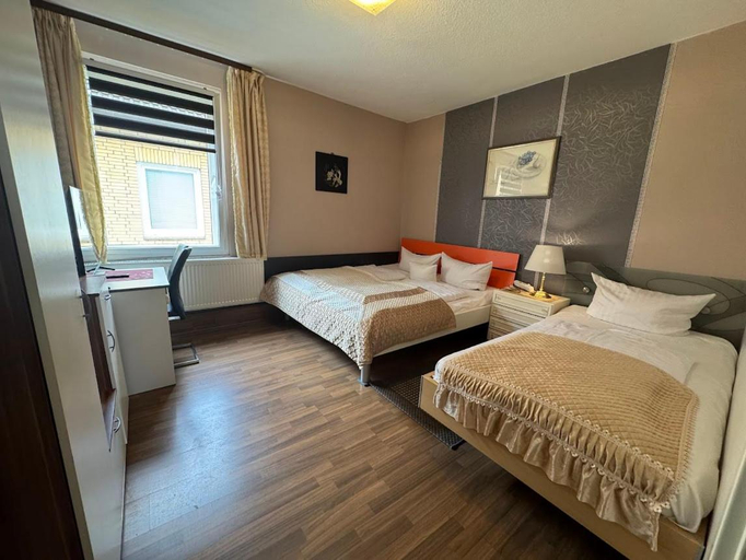 Bedroom 2, Hotel Happy, Segeberg