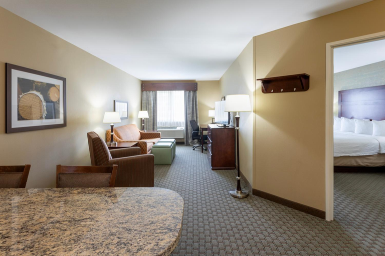 Bedroom 3, GrandStay Hotel & Suites - Morris, Stevens