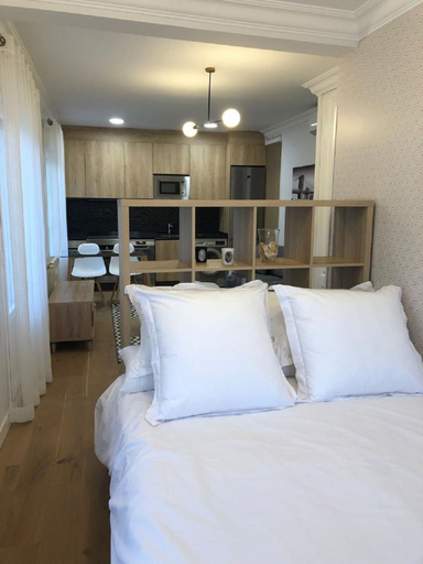 Room 3, Collection Madrid Rio Exterior 3 Personas, Madrid