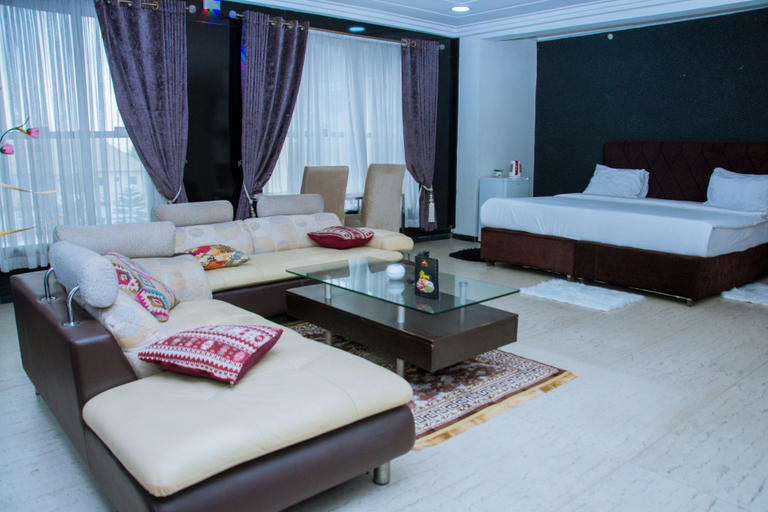 Bedroom 3, Zoey International Hotels Ltd, Owerri Municipal
