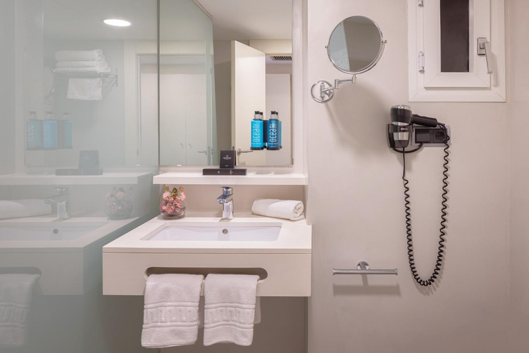 Bathroom 5, Calipolis, Barcelona