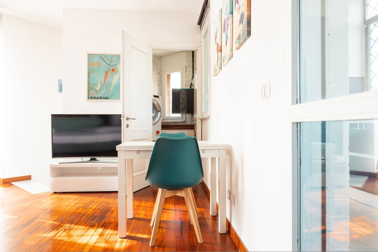 Room 5, Sunset Apartment in Rome, Rome