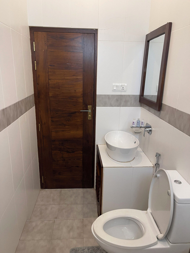 Bathroom 3, Villa Lavish, K.F.G. & G. Korale