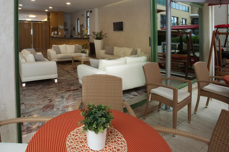 Public Area 3, Hotel International, Pesaro E Urbino