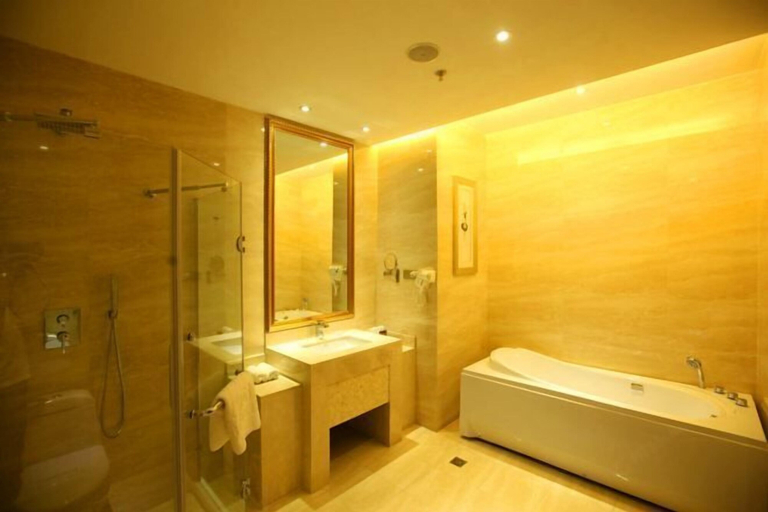 Bathroom 4, Yuchenyuan Hotel, Shuozhou