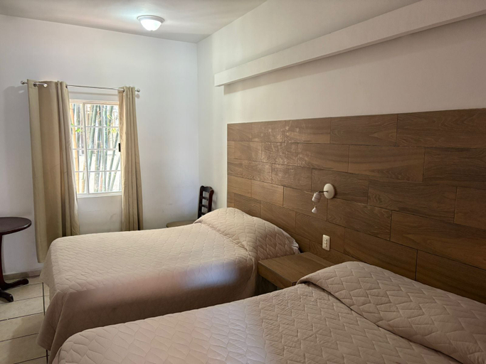 Bedroom 2, Bugambilias Hotel Hacienda, Durango