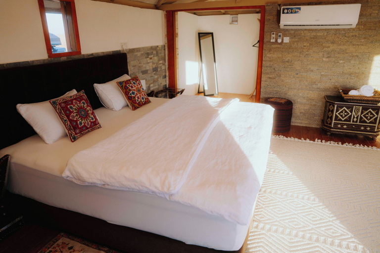 Bedroom 3, Silent Dunes Camp, Biddiya