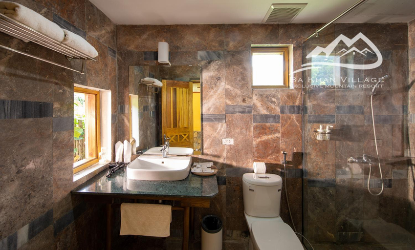 Bathroom 5, Bakhan Village Resort, Mai Châu