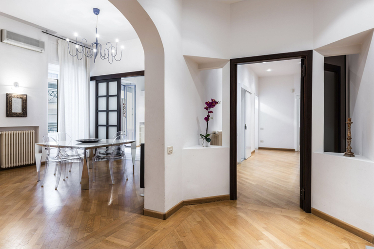 Others 4, Agata Apartment with Balcony by Wonderful Italy, Catania