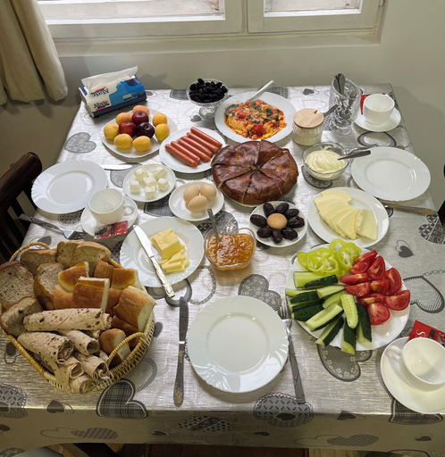 Food & Drinks 5, Narek B&B