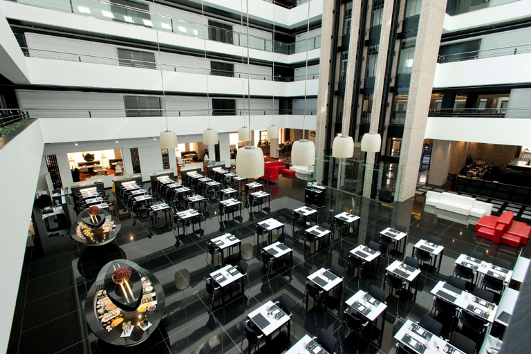Food & Drinks 4, Hilton Madrid Airport, Madrid