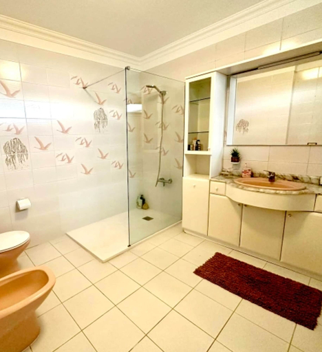 Bathroom, Villa in La Orotava 7 Bedrooms 1 bed 7 Baths, Santa Cruz de Tenerife