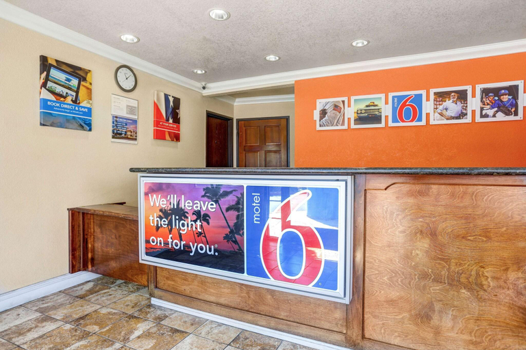 Public Area 3, Motel 6 Fresno, CA - Belmont Ave, Fresno