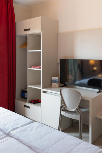 Bedroom 2, Hotel Catullo, Verona