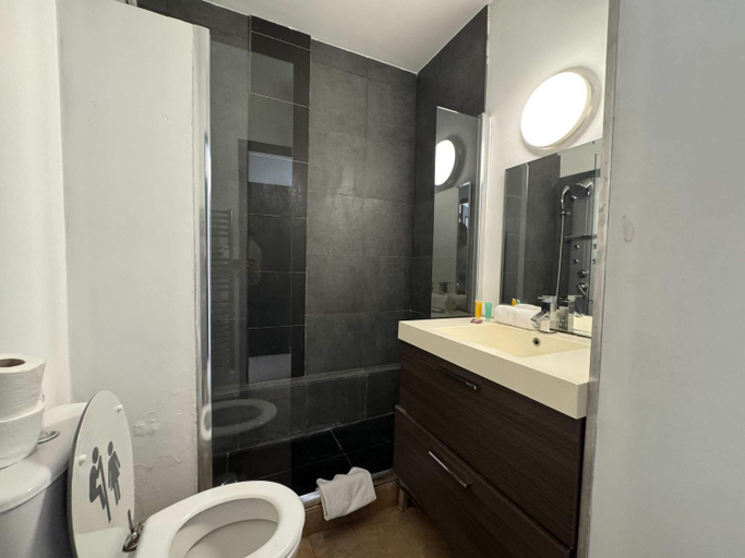Others 2, C067-Beau Studio a 100 m des plages et proche Palais, Alpes-Maritimes