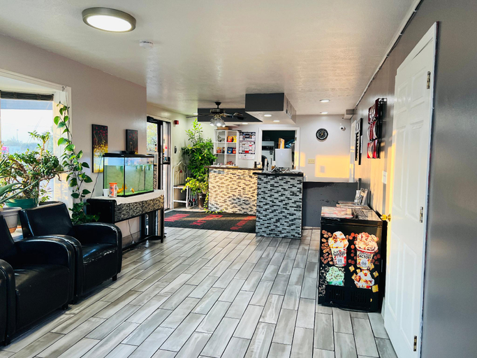 Public Area 2, Relax Inn, Clark
