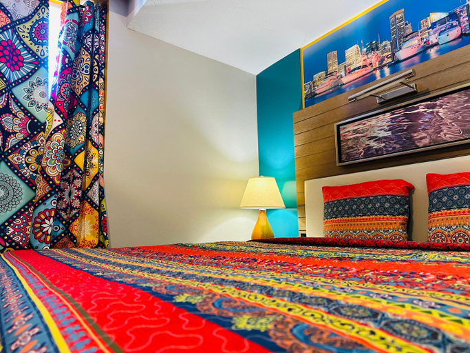 Bedroom 2, MIDTOWN INN, Baltimore