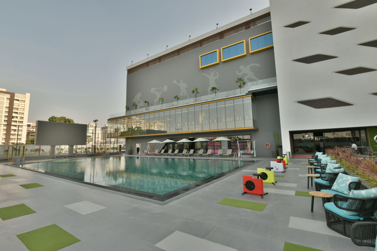 Exterior & Views 2, Kratos Club, Surat