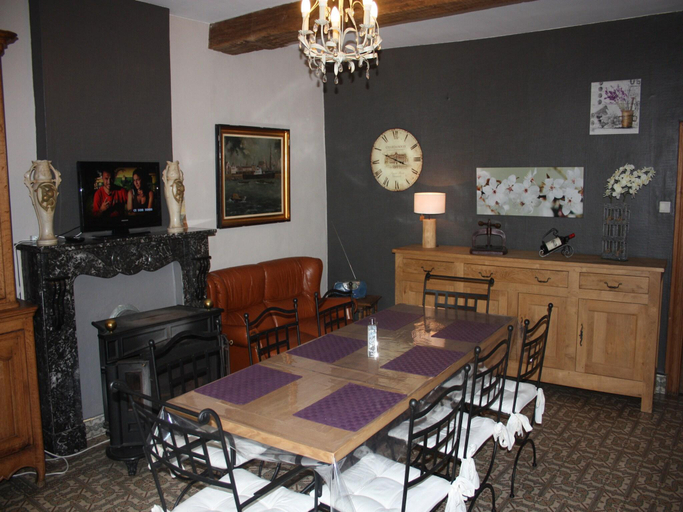 Others 4, Cozy Escape in Namur Region, Namur