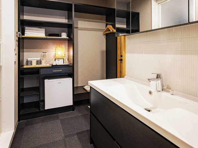 Bathroom 3, Beppu Hotel Negura, Beppu