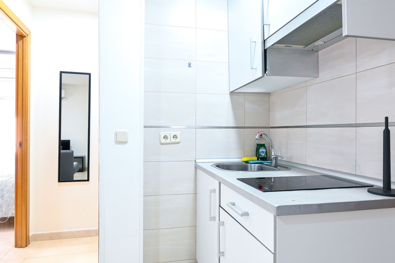 Room 5, M Men551a Acogedor Apartamento en Vallecas, Madrid