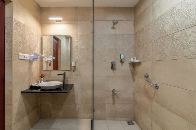 Bathroom, Sterling Arunai Anantha, Tiruvannamalai