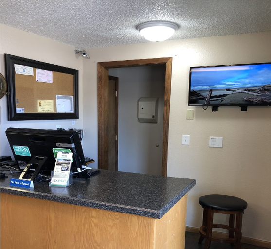 Public Area 3, Super 8 by Wyndham Florence OR, Lane