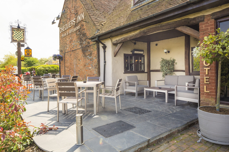 Others 5, The Chequers inn, Buckinghamshire