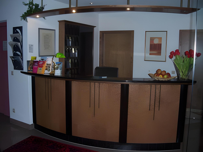Others 4, Hotel Zimmermann, Esslingen