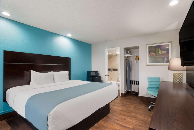 Bedroom 3, Hotel Laredo, Webb