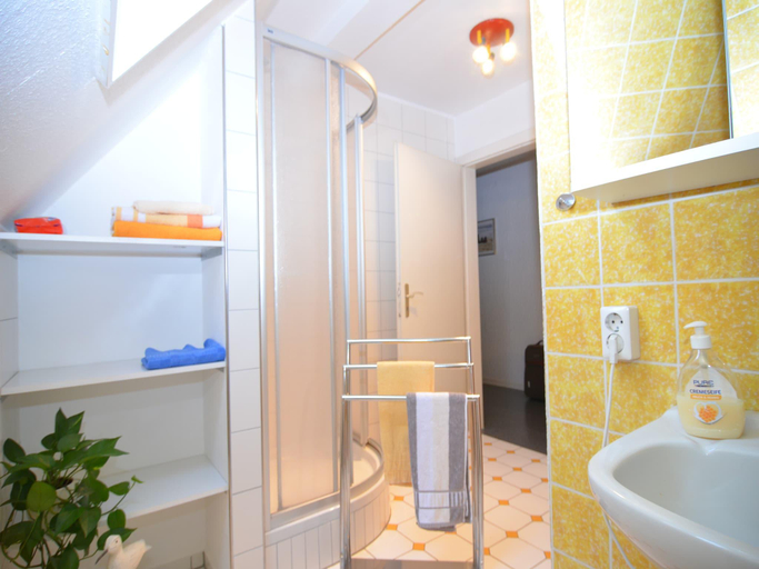 Bathroom 3, Sauerland Group Hideaway, Hochsauerlandkreis