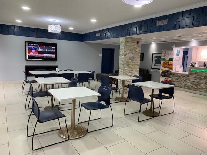 Food & Drinks 5, Quality Inn at Albany Mall Albany, Dougherty