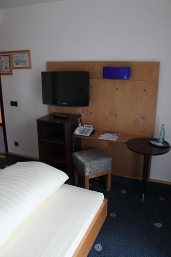 Bedroom 4, Kassel Ost, Kassel